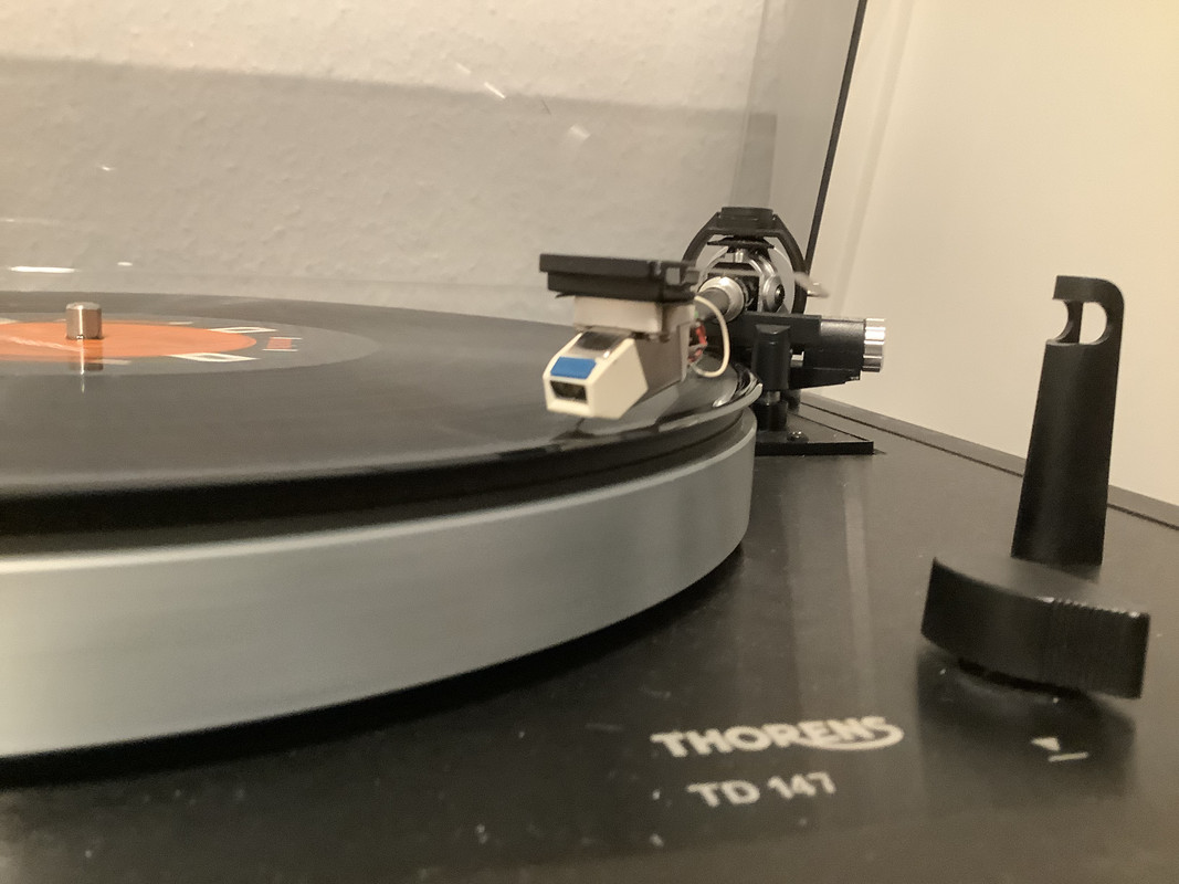 A52D0D66-E39D-4CD8-B570-3AE1CF4ECFAF