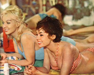 1960 Sotto dieci bandiere (1)