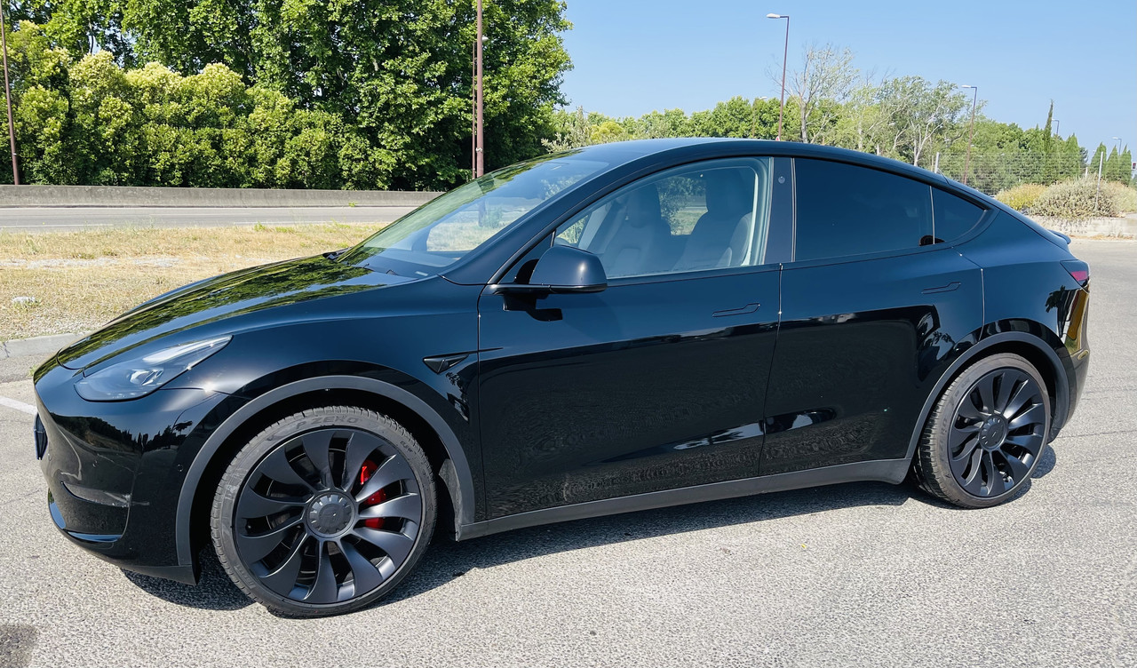 7A09975B-77A2-480F-A202-55E9F7AF6087