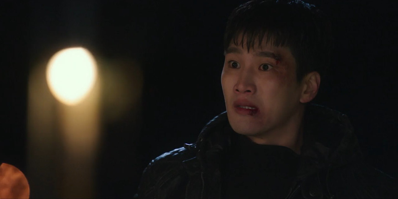 Itaewon Class (2020) Season 1 [Hindi + Korean] WebRip 480p 720p ESub - Complete Screenshot