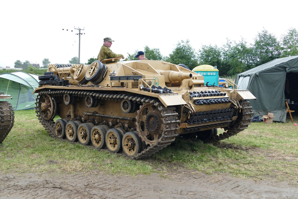 Le Stug III - Page 2 Stug-III-ausf-d-jon-philips-assault-gun-afrika-korps-jpgyiu