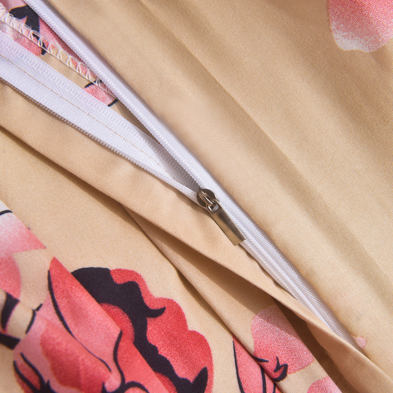 Zipper Closure Detail