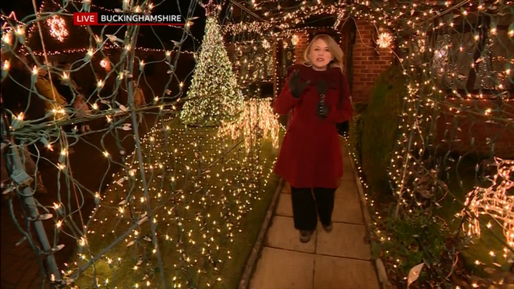 BBC London News_20211202_18301900.ts_snapshot_23.45.076