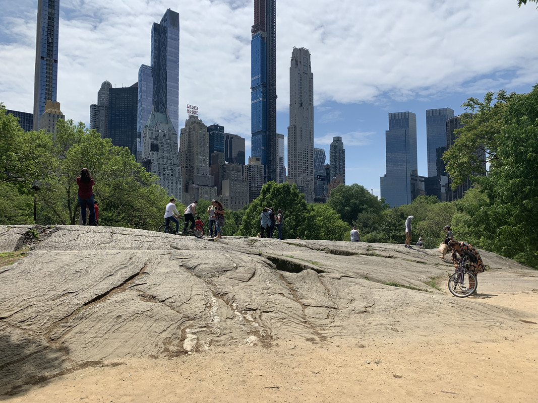 97D9EC4B-E1F3-4D2F-9A61-8F51F89489C3