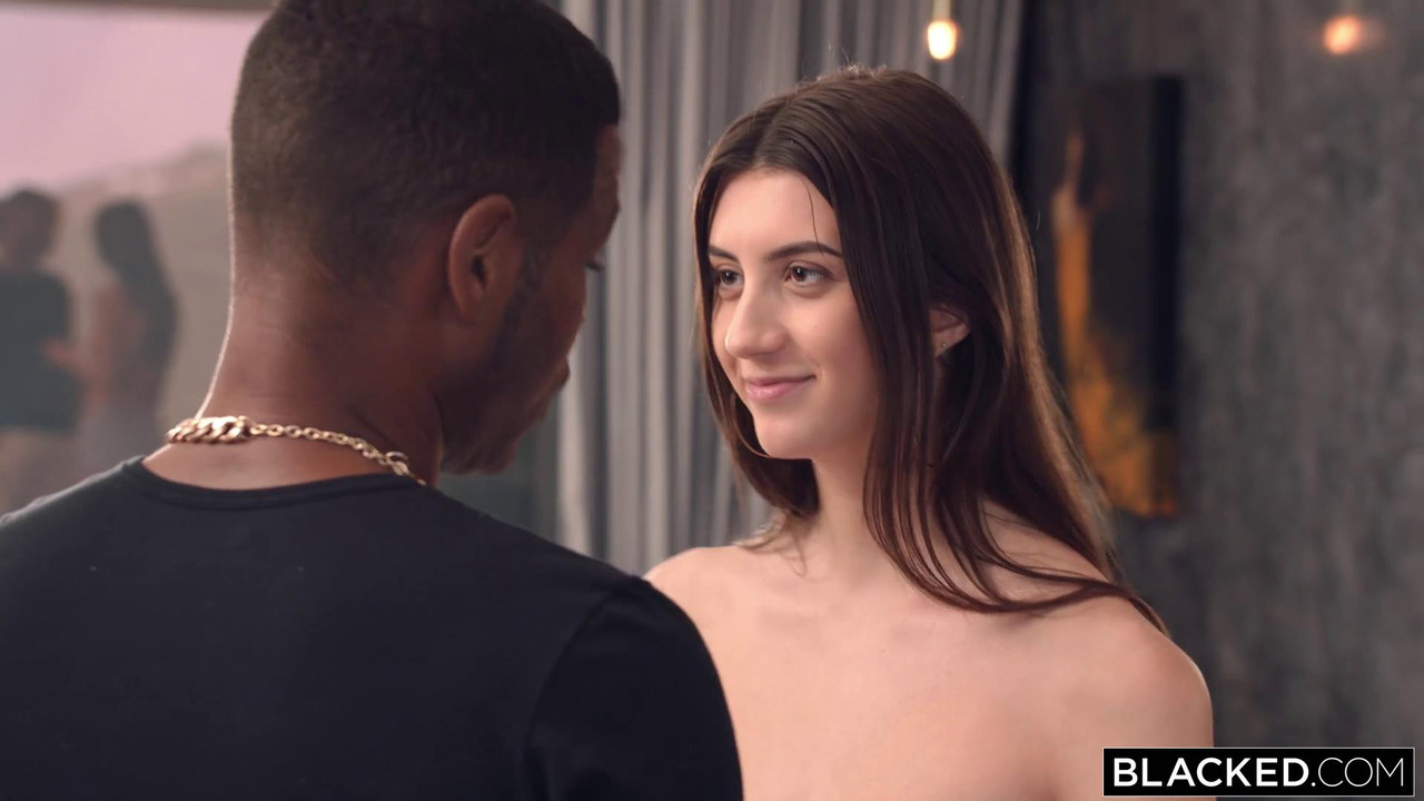 vlcsnap-2023-08-04-19h03m08s957