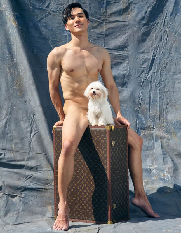043