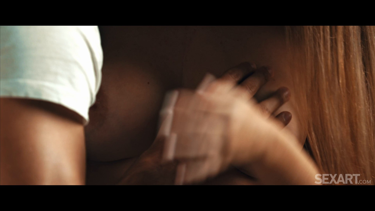 Ambar Lapiedra - First Touch - SEXART.mp4.0005