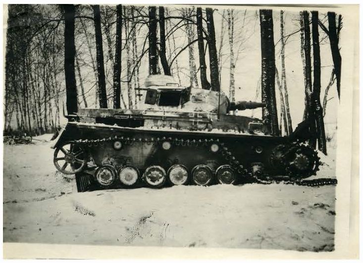 Трофейный немецкий танк.1