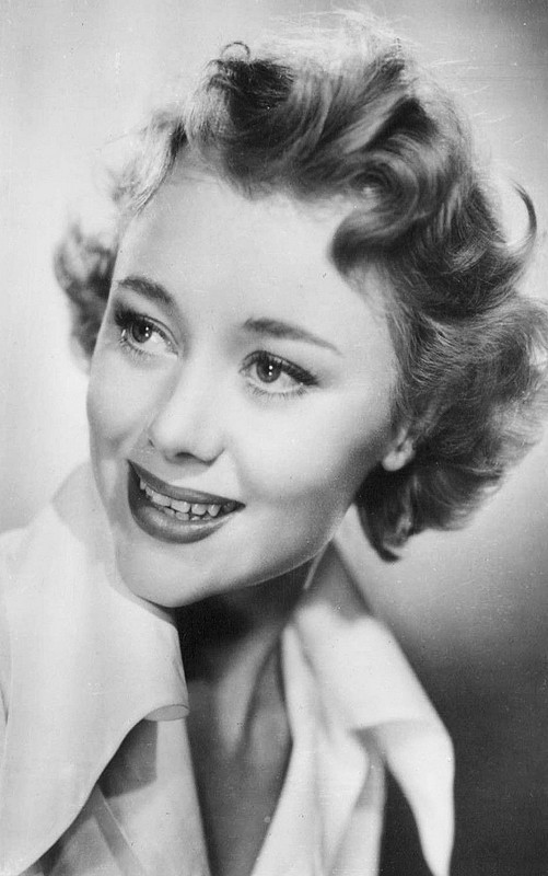 glynis_johns_b31