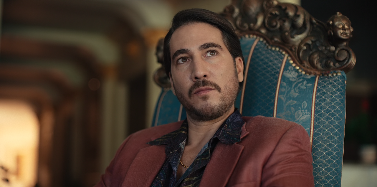 Narcos.Mexico.S03E06.La.Jefa.1080p.10bit.BluRay.AAC5.1.HEVC-Vyndros.mkv_snapshot_08.40_[2023.04.02_1