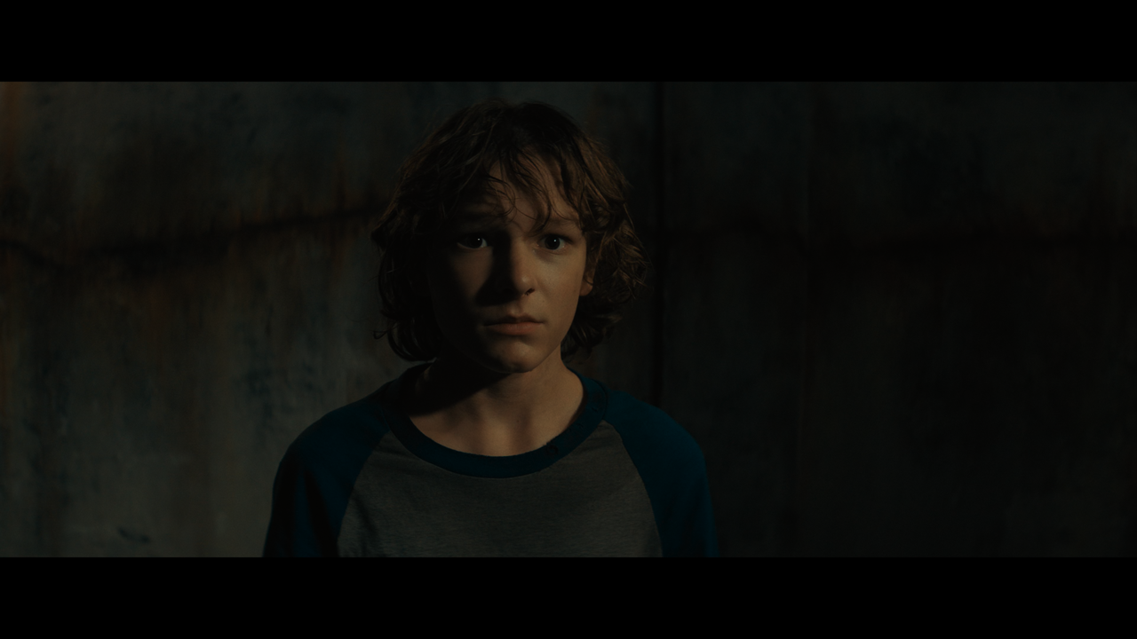 The.Black.Phone.2021.UHD.2160p.BDREMUX.HEVC.HDR.DV-Нечипорук.mkv_snapshot_01.27.47.888