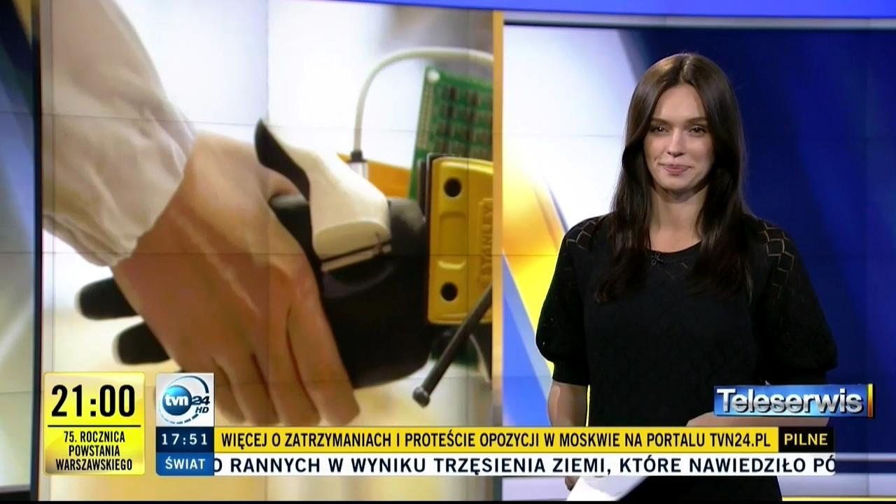 V0323_20190727_214511.mp4_snapshot_21.54_[2019.08.03_21.16.57]