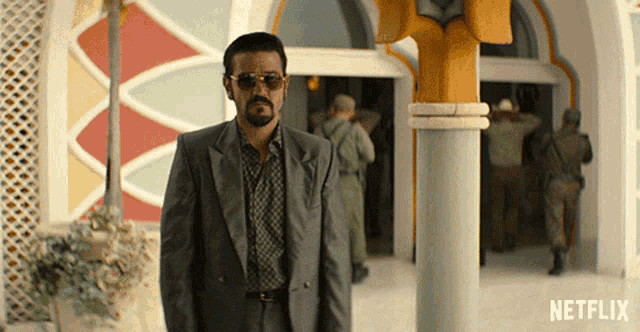 tenor-14.gif