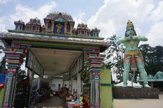 Indonesia y Kuala Lumpur en 18 días: El viaje de mi vida - Blogs de Indonesia - Día 18 - Kuala Lumpur: Batu Caves, Jalan Alor y vuelta a casa (1)