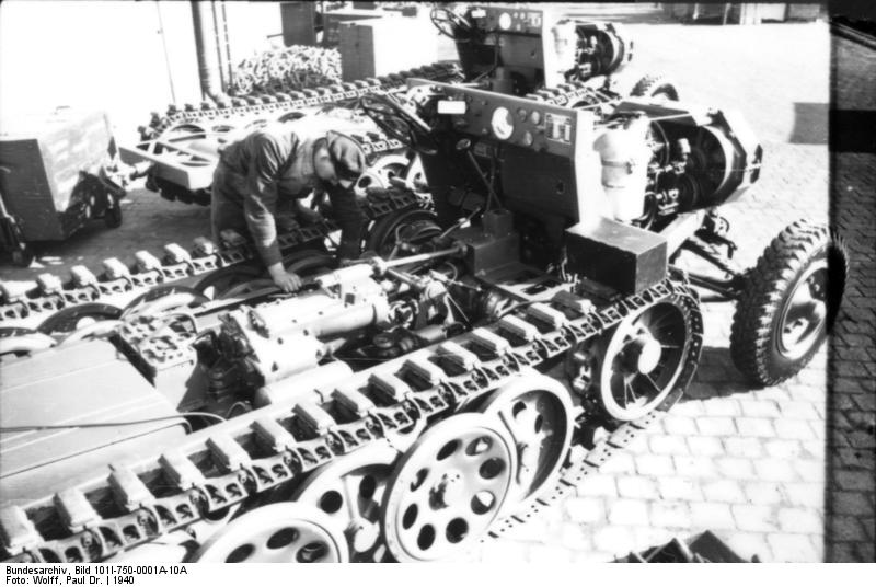 Bundesarchiv_Bild_101I-750-0001A-10A_Bau_von_Zug