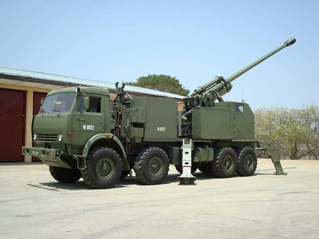 1280px-MA-Nora-B-52