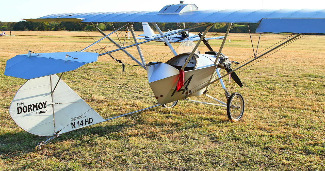 IMAGE: https://i.postimg.cc/L5Mh471M/kingsbury-fly-in-dormeybathtub-1.jpg