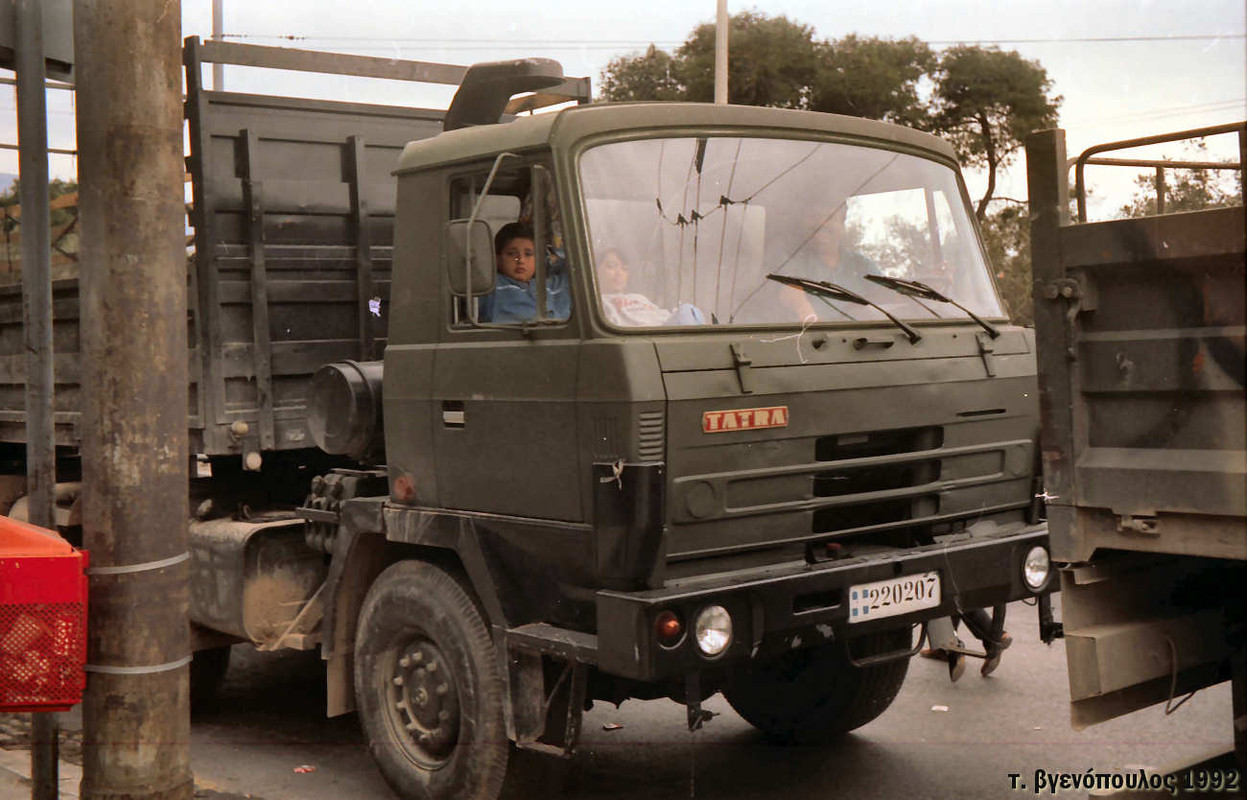 1992-03-25 052
