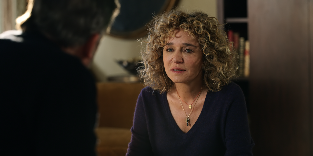 The.Morning.Show.S02E07.La.Amara.Vita.2160p.10bit.ATVP.WEB-DL.DDP5.1.HEVC-Vyndros.mkv_snapshot_04.42