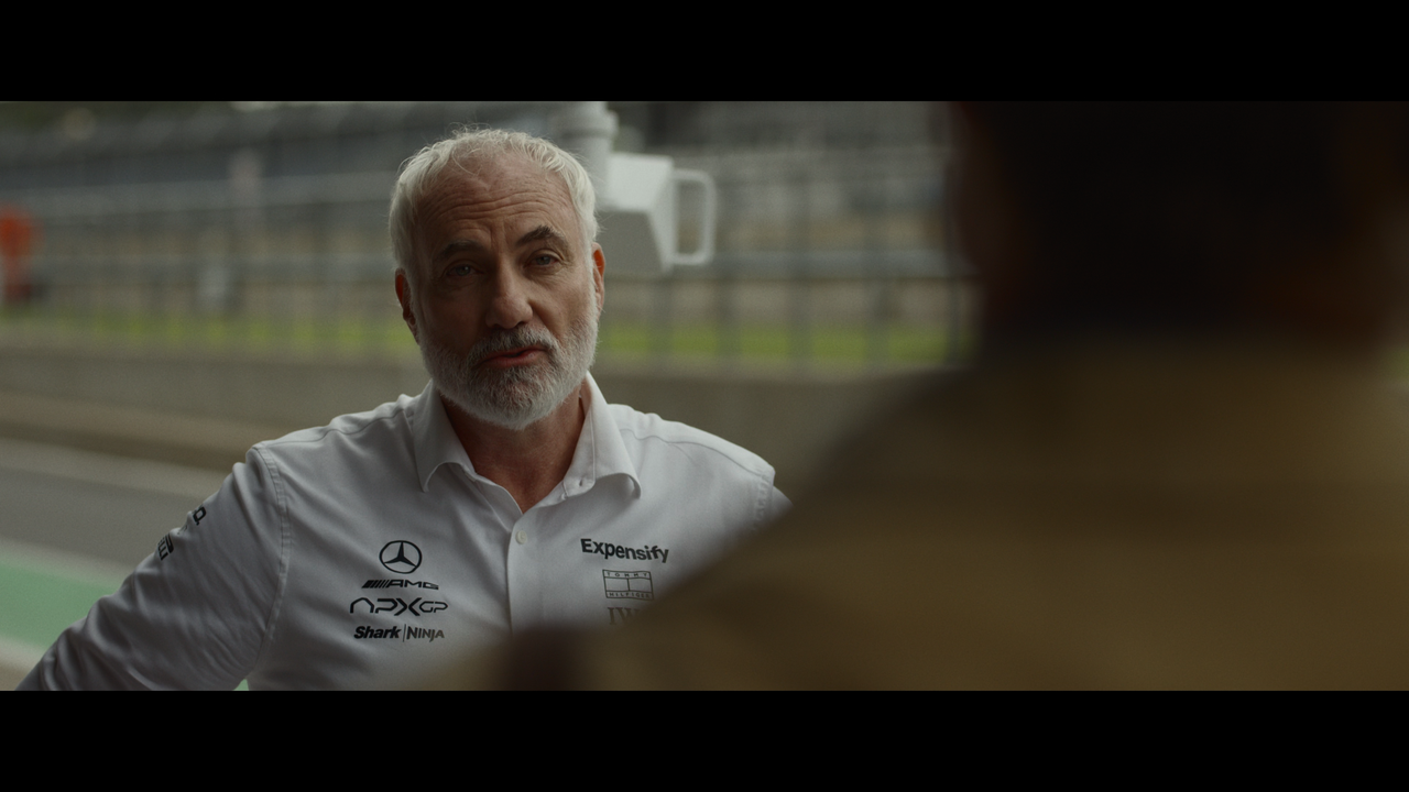 mpv-shot_F1.The.Movie.2025.2160p.UHD.BDRemux.Hybrid.HDR10 .DV.HEVC-Нечипорук_00_18_41_0003