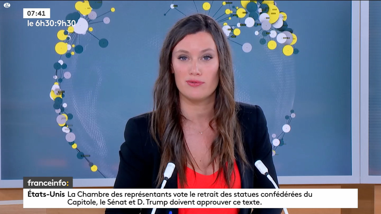 23 July - 05.29.00 - 9h30. Entre JT, chroniques, invités et revues de p....ts_snapshot_01.18.51.133