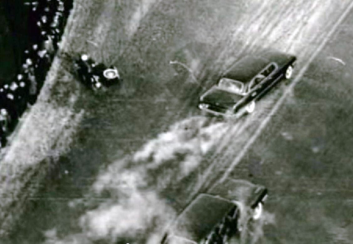 16 Зацепилов направляет свой мотоцикл в Ильина