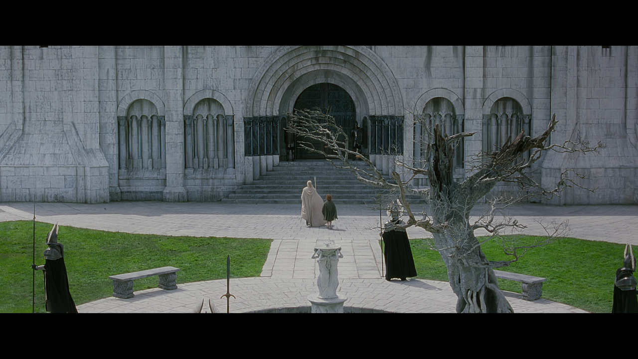 The Lord of the Rings- The Return of the King (EXT.) PT. 1.mkv_snapshot_00.43.52_[2020.12.15_18.43.0