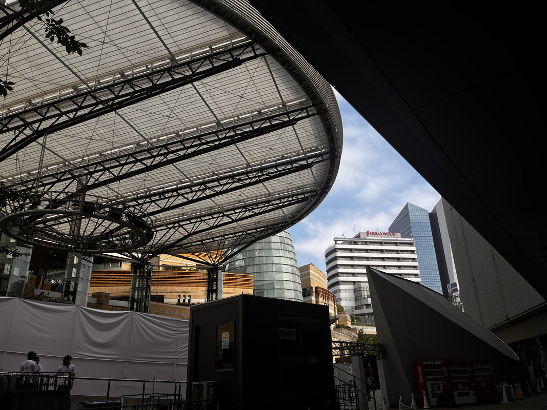 063DD001-860F-4C61-8841-6ED013C73AE5