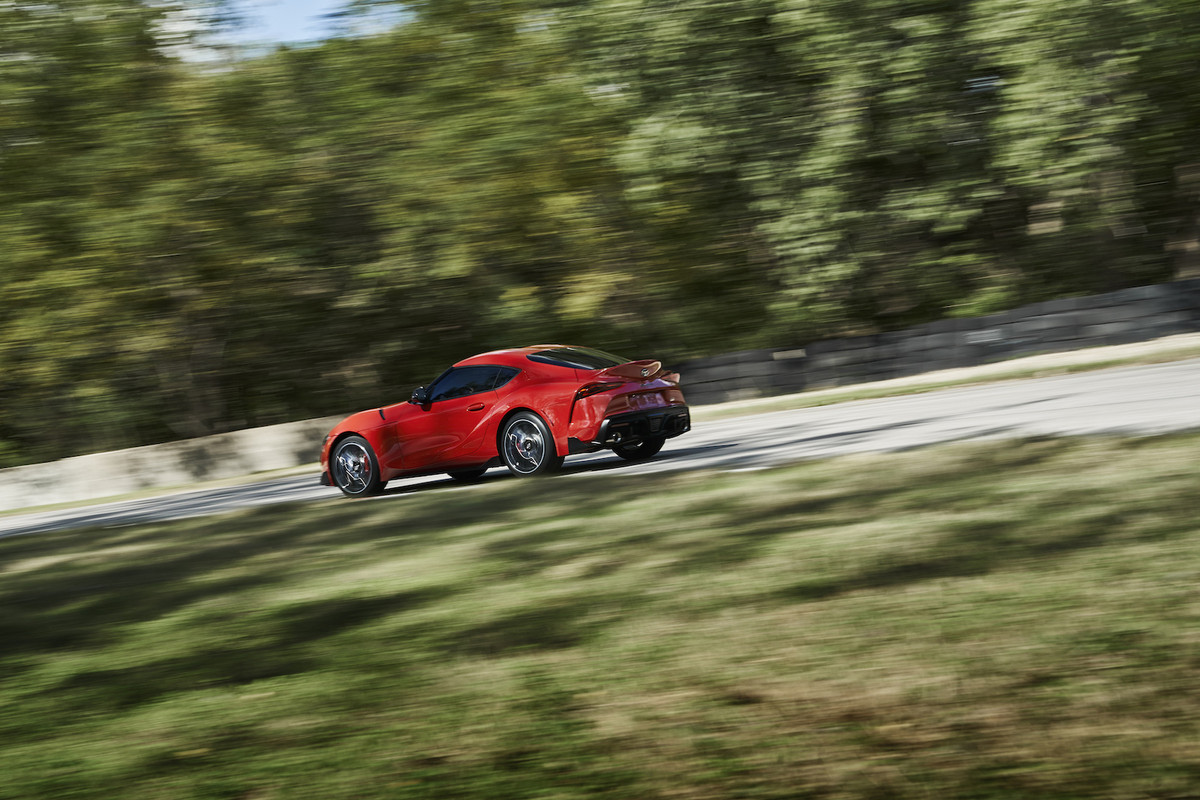 2020_Supra_Exterior_016_B04A1F869DD36E506C8746392725139DC979E282