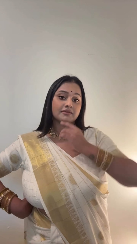 bengali lady very huge tits in white blouse mp4 snapshot 00 20 413