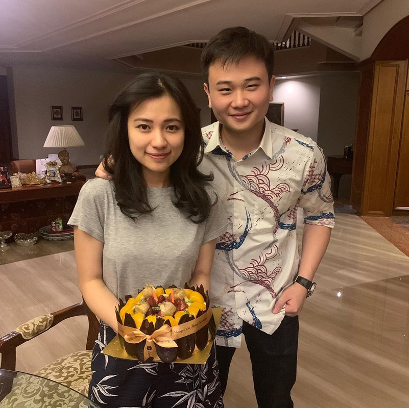 Risa Santoso bersama sang kekasih