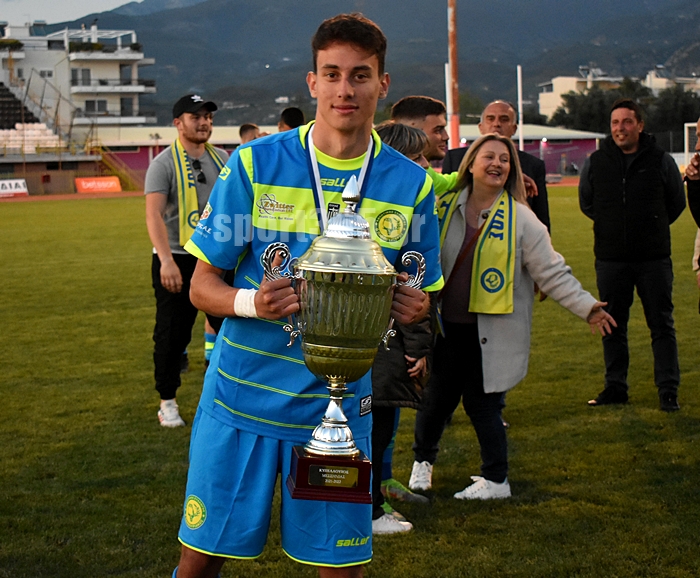 , &Tau;&epsilon;&lambda;&iota;&kappa;ό&sigmaf; &Kappa;&upsilon;&pi;έ&lambda;&lambda;&omicron;&upsilon; &Mu;&epsilon;&sigma;&sigma;&eta;&nu;ί&alpha;&sigmaf;: &Phi;&omega;&tau;&omicron;&rho;&epsilon;&pi;&omicron;&rho;&tau;ά&zeta; &alpha;&pi;&omicron; &tau;&eta;&nu; &Pi;&alpha;&rho;&alpha;&lambda;ί&alpha;