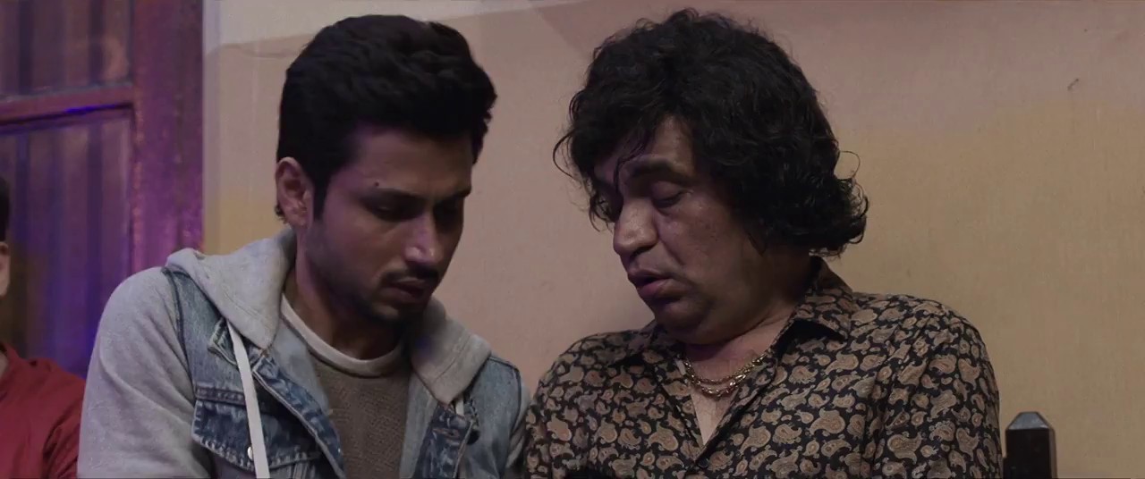 Cash-2021-HULU-WEBRip-Hindi-720p-x264-AVC-HE-AAC-2-0-ESub-mkv-0004