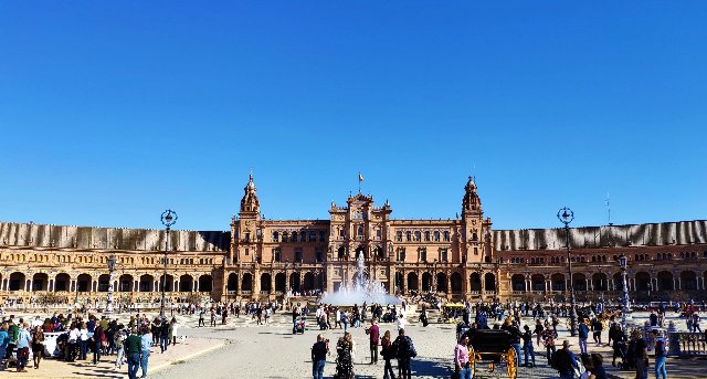 Sábado 28 diciembre. Free tour por la ciudad. Parque María Luisa. Triana - Fin de semana en Sevilla. (2)