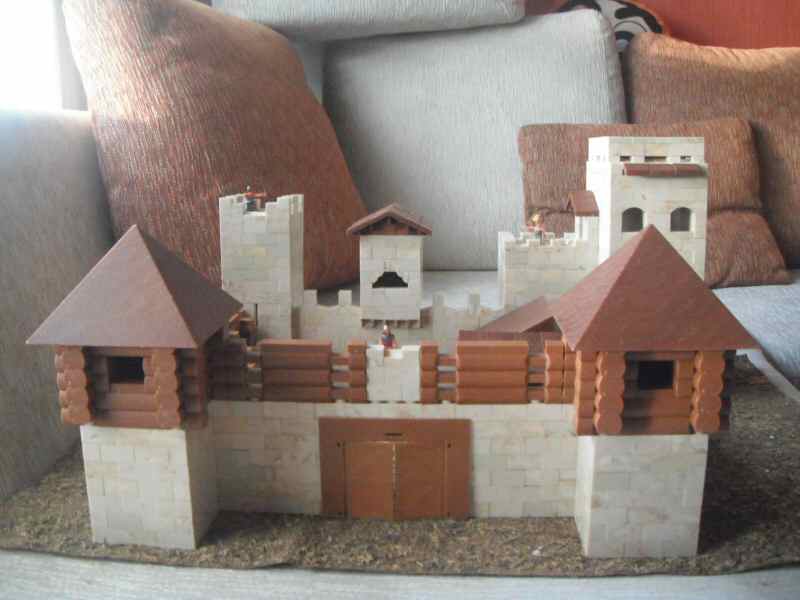 Fuerte romano - fachada del portón