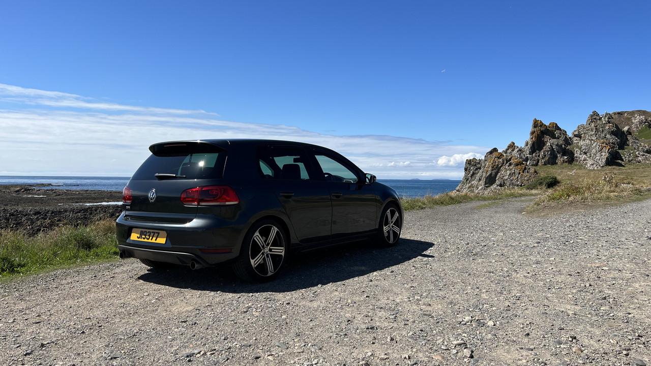 5E145774-5B6B-4DF4-9355-D1407FDB21D4