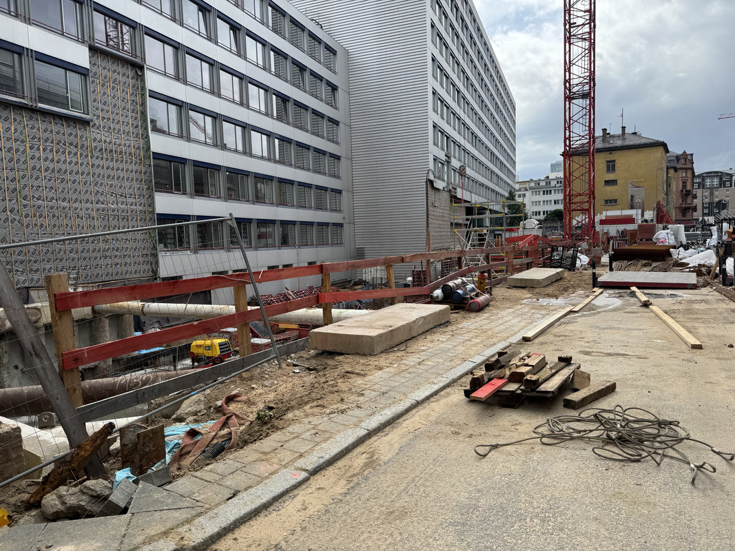 17D5A2E7-9985-40C3-BB01-5C5D1B01A48E