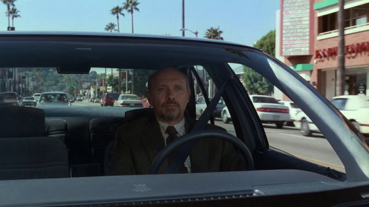 Beverly-Hills-Cop-III-1994-Hindi-English-Blu-Ray-720p-x264-AVC-AAC-6ch-ESub-mkv-0004