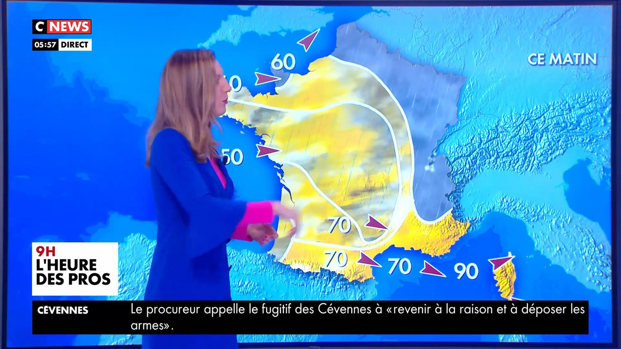 05.13 - 04.56.00 - Météo. Suivze Le Bulletin Météorologique De C8 Pou...-1.m4v_snapshot_00.03.26_[20