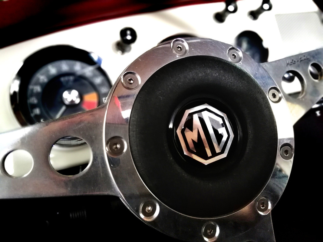 MGA_EA2402-6