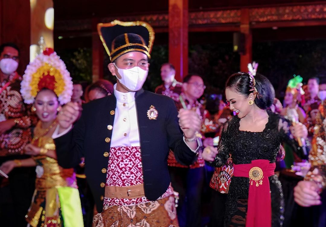 Momen seru Yuni Shara saat berjoged bersama Wali Kota Solo, Gibran Rakabuming Raka.
