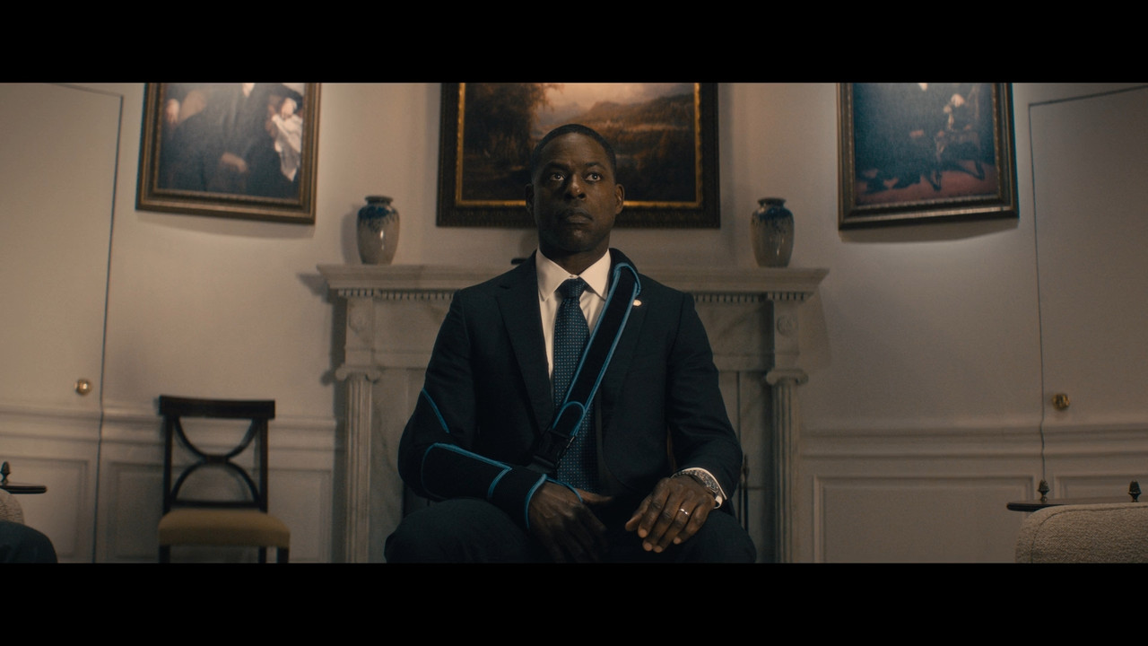 Paradise.2025.S01E01.1080p.WEB.h264-EDITH.mkv_snapshot_40.18.249