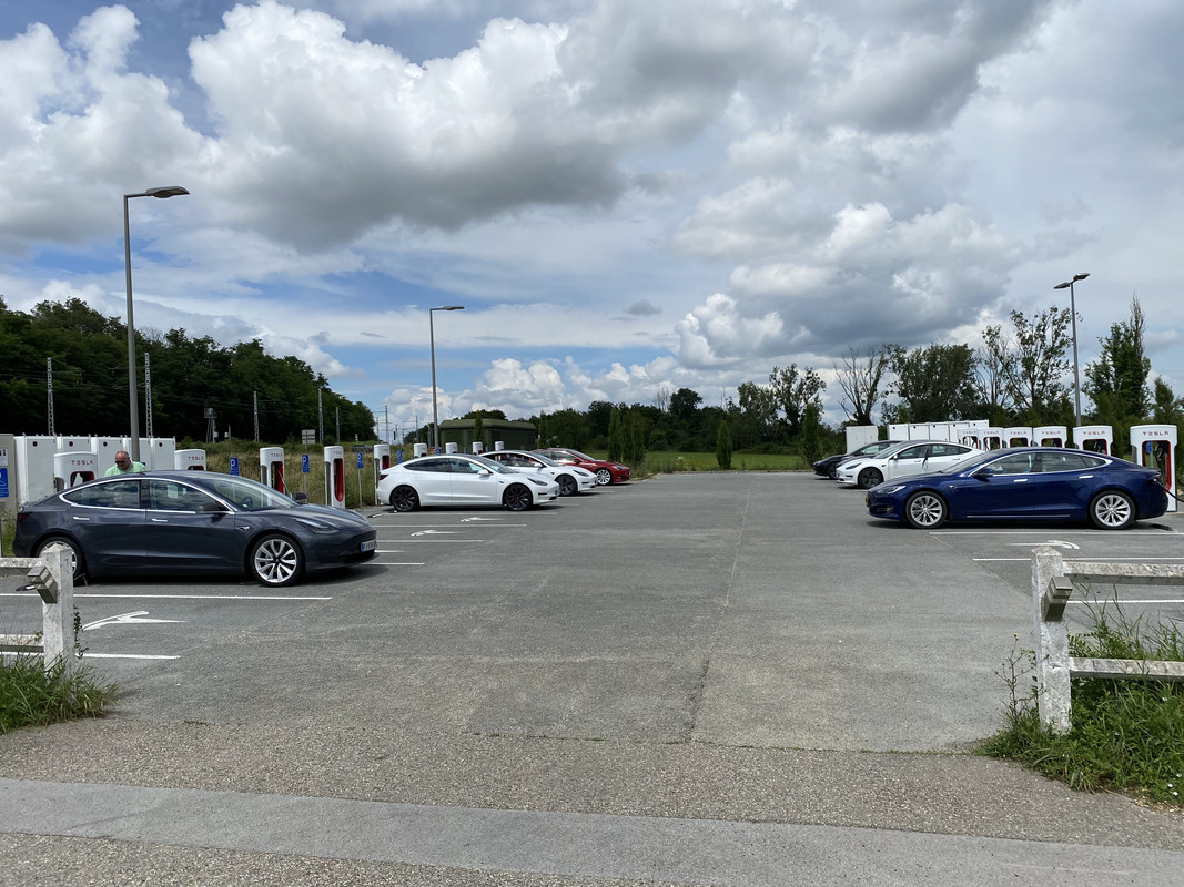 CAF73197-4E25-4F1B-8450-E69A2DE512D5