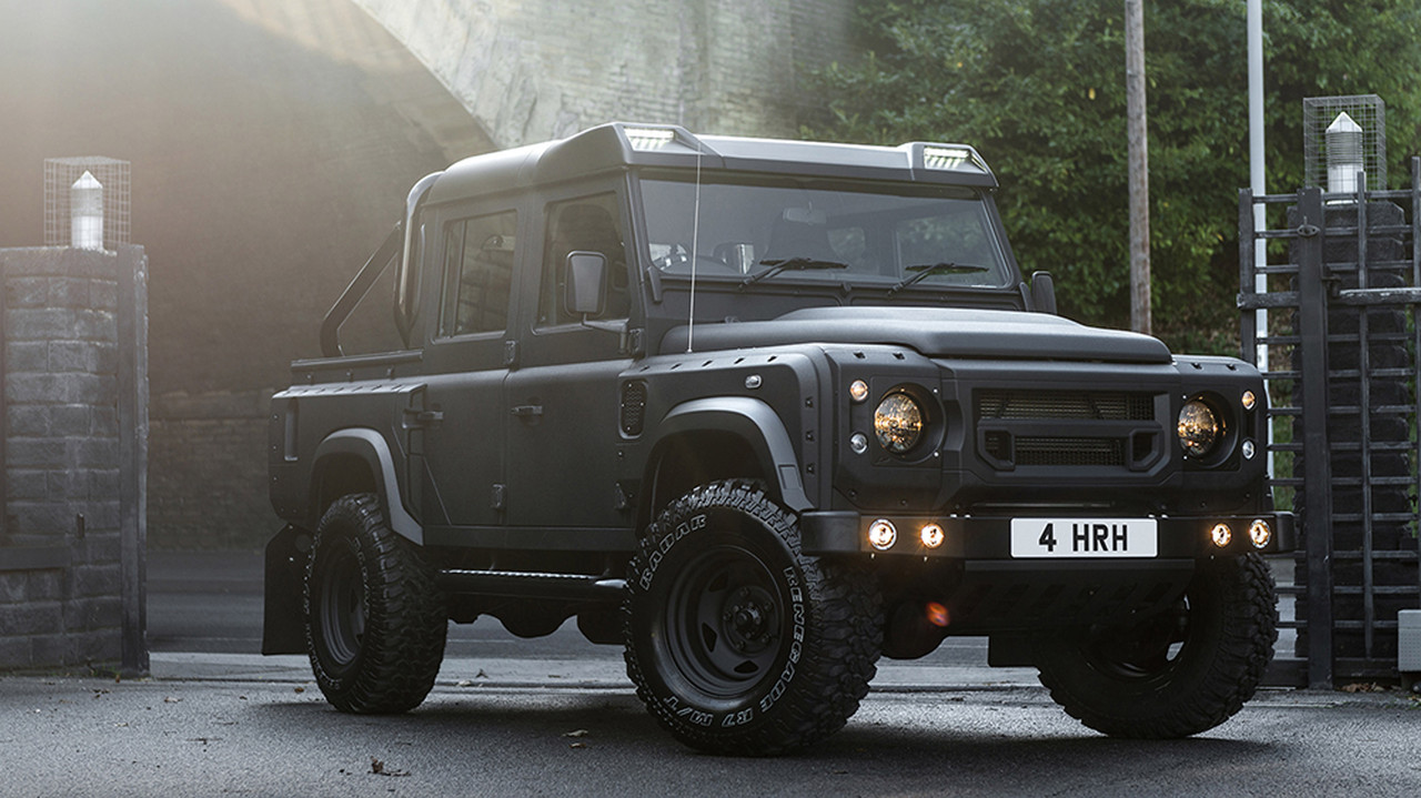 2019-kahn-design-land-rover-longnose-royal-baby-01