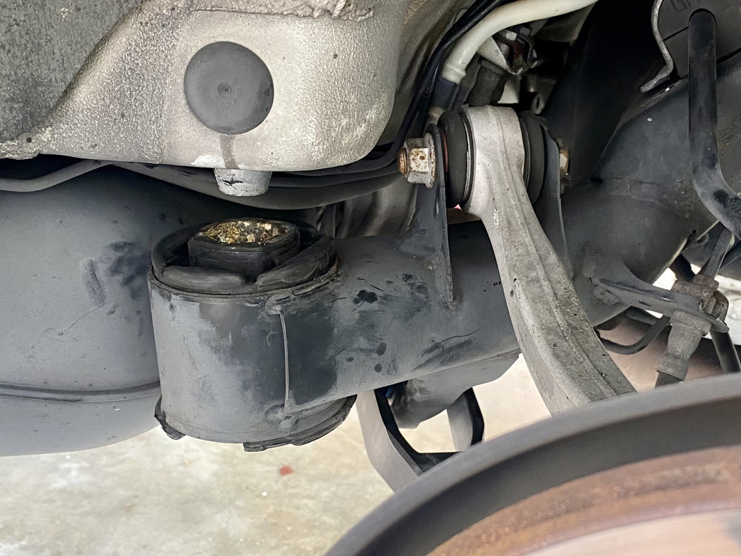 BD2E179F-59D7-4A2E-9FD2-026BD2E9BC8B