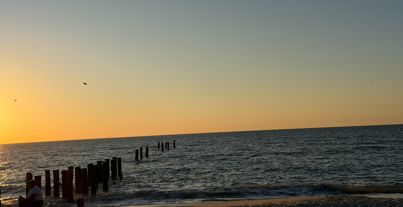 [Image: Naples-Beach-Florida5.png]