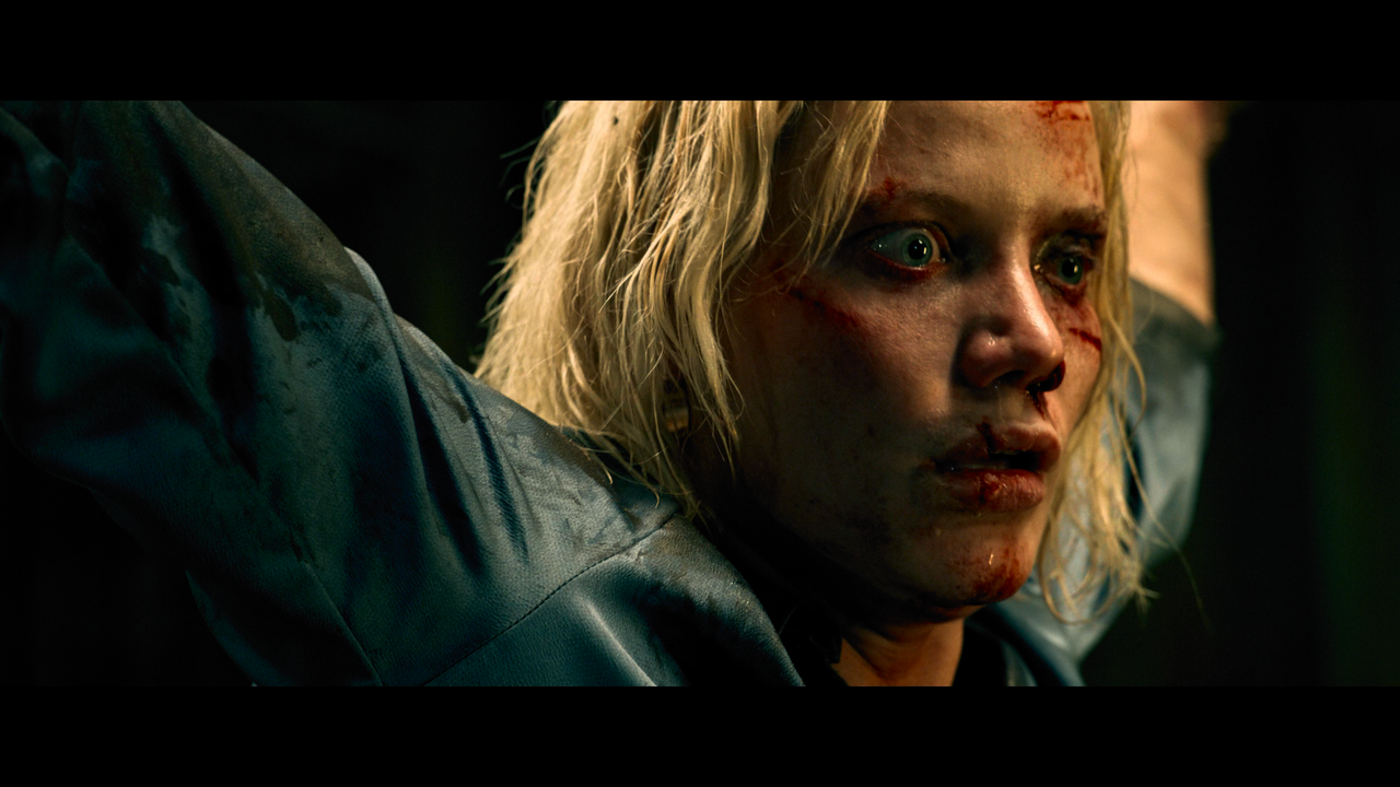 mpv-shot_Children.of.the.Corn.2020.2160p.UHD.BDREMUX.HDR.DV.HEVC-Нечипорук_01_08_04_0014