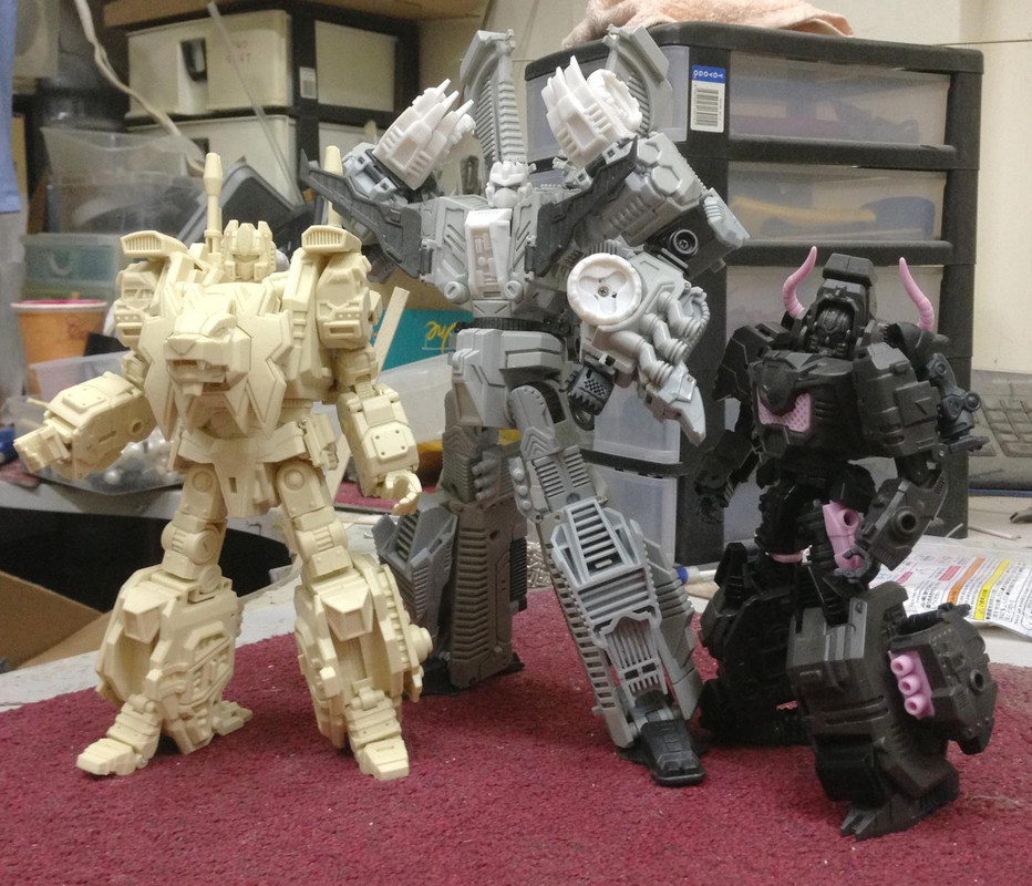 906553_512782228783166_1251173860_o