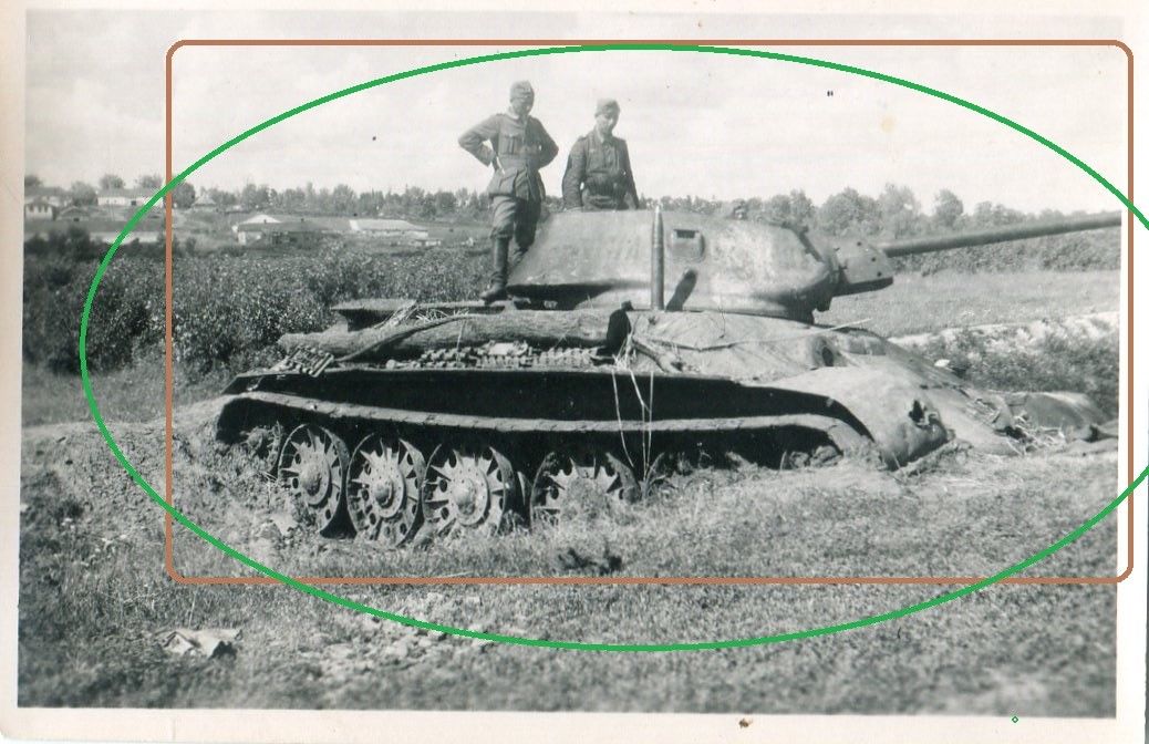 FOTO Russischer T34 Panzer TANK zerstört