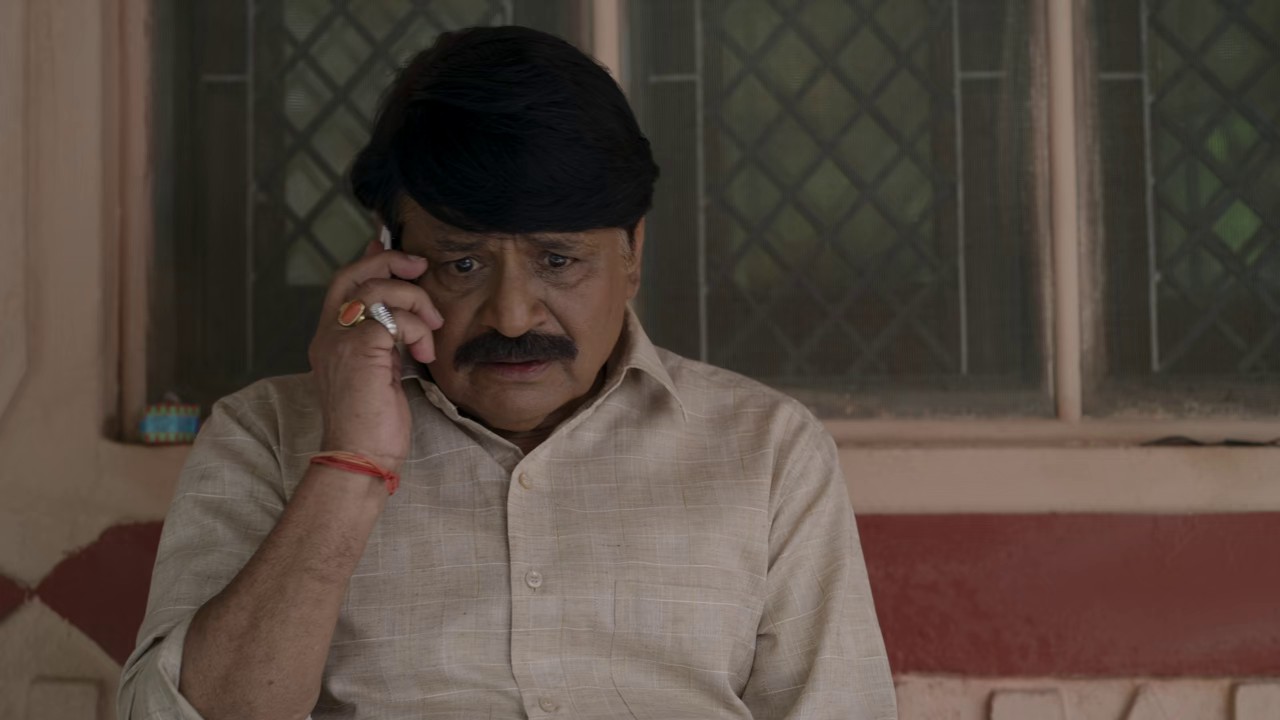 Panchayat-S03-E01-Hindi-Rangbaazi-AMZN-WEB-DL-720p-HEVC-EAC3-6ch-mkv-0004